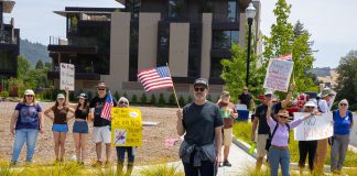 Healdsburg Happenings, Oct. 16-24 Protestors at the Healdsburg Roundabout