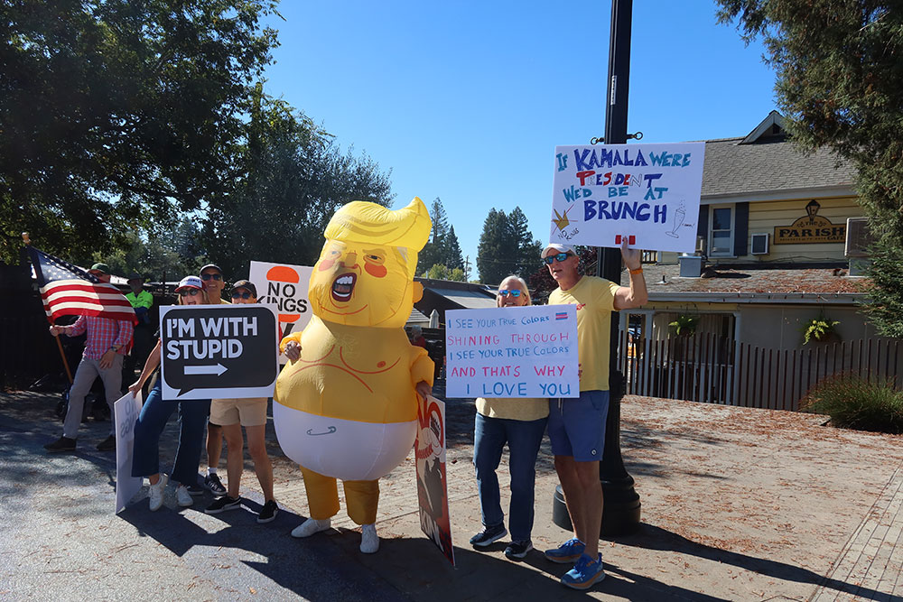 No Kings demonstration in Healdsburg