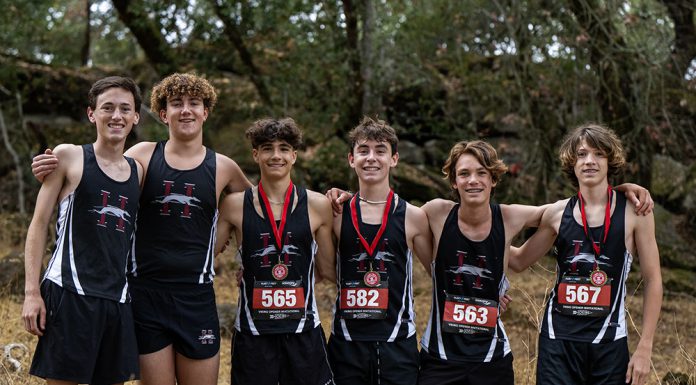 Greyhounds capture NBL cross country title Healdsburg cross country team