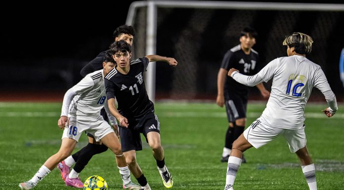 Healdsburg boys soccer