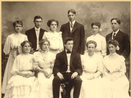 HHS graduating class, 1906.