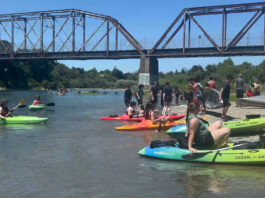 OPEN MIC: Building a bridge the smart way Kayak take-out at Memorial Bridge