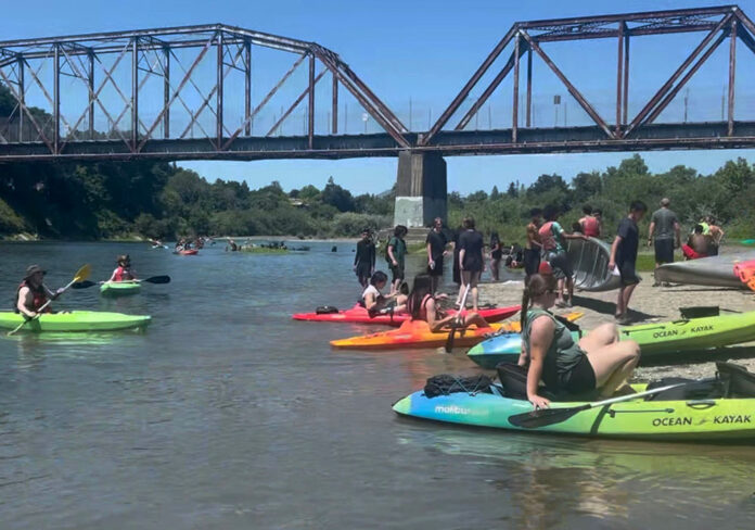 Kayak take-out at Memorial Bridge