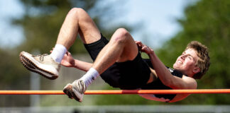 Teague Jasper clears 6"- 7".
