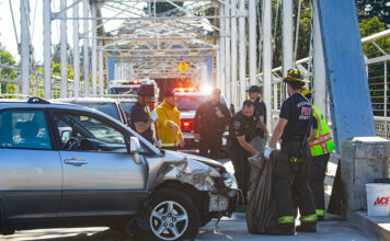 Car crash on Memorial Bridge