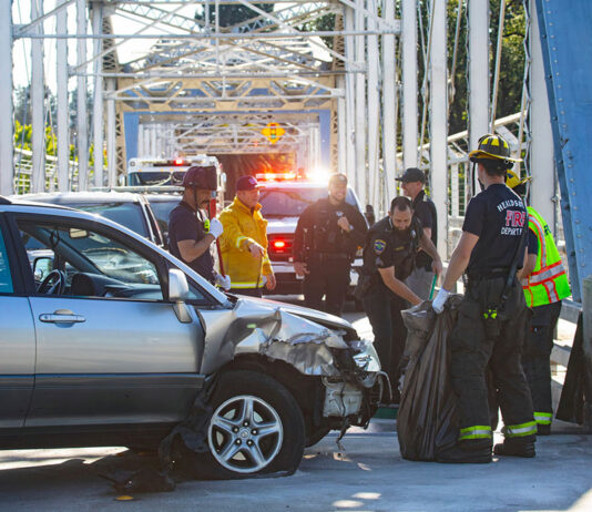 Car crash on Memorial Bridge
