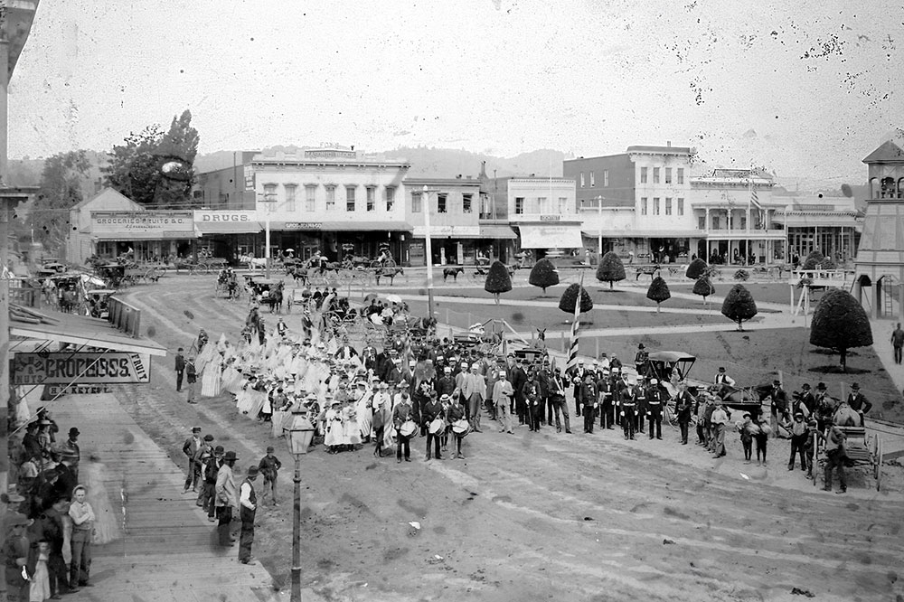 19th centurey Memorial Day Parade