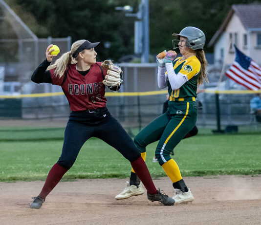 Hounds’ big inning isn’t big enough Second baseman and runner