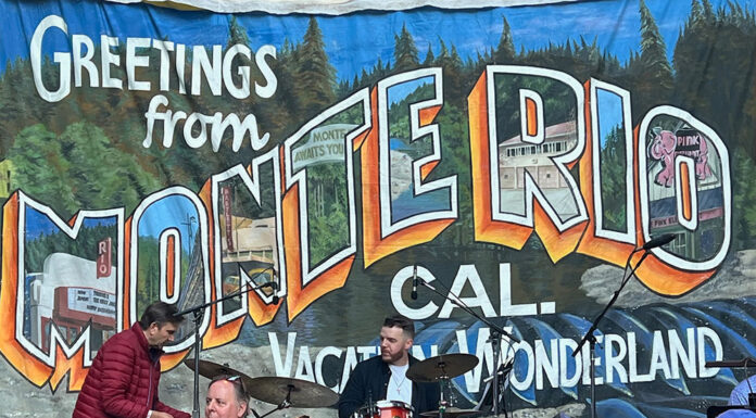 Monte Rio Variety Show distracts the hoi polloi