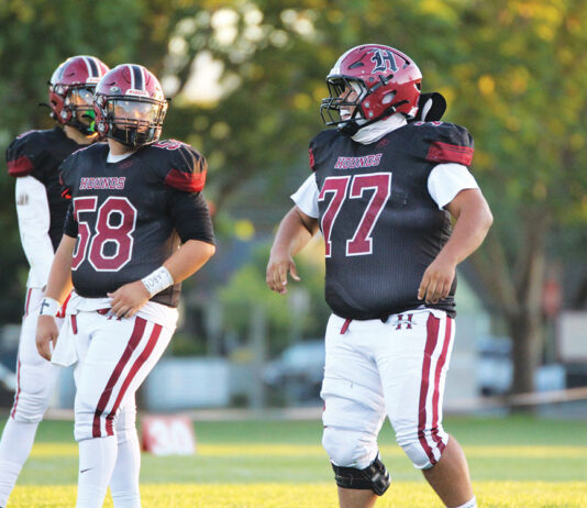 Hounds hunt for 3 in a row